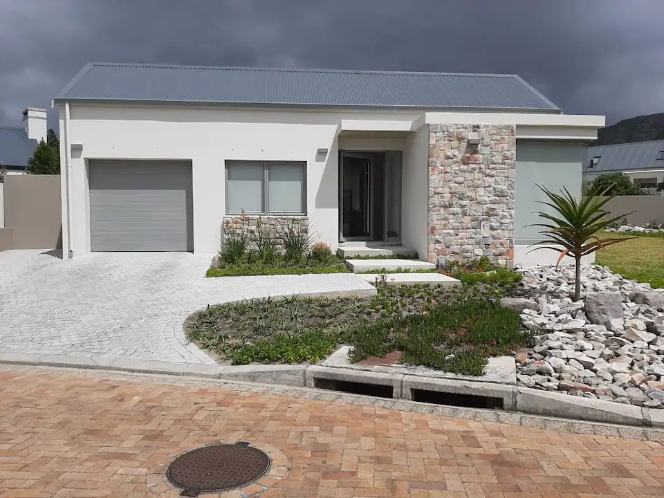 House Paradys on Top Hermanus Golf Estate Ocean Rhythm Hermanus